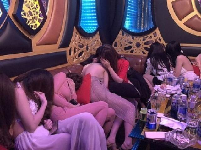 Pháp luật - Nóng trong tuần: Bí mật bên trong quán bar có dàn tiếp viên xinh đẹp, gợi cảm