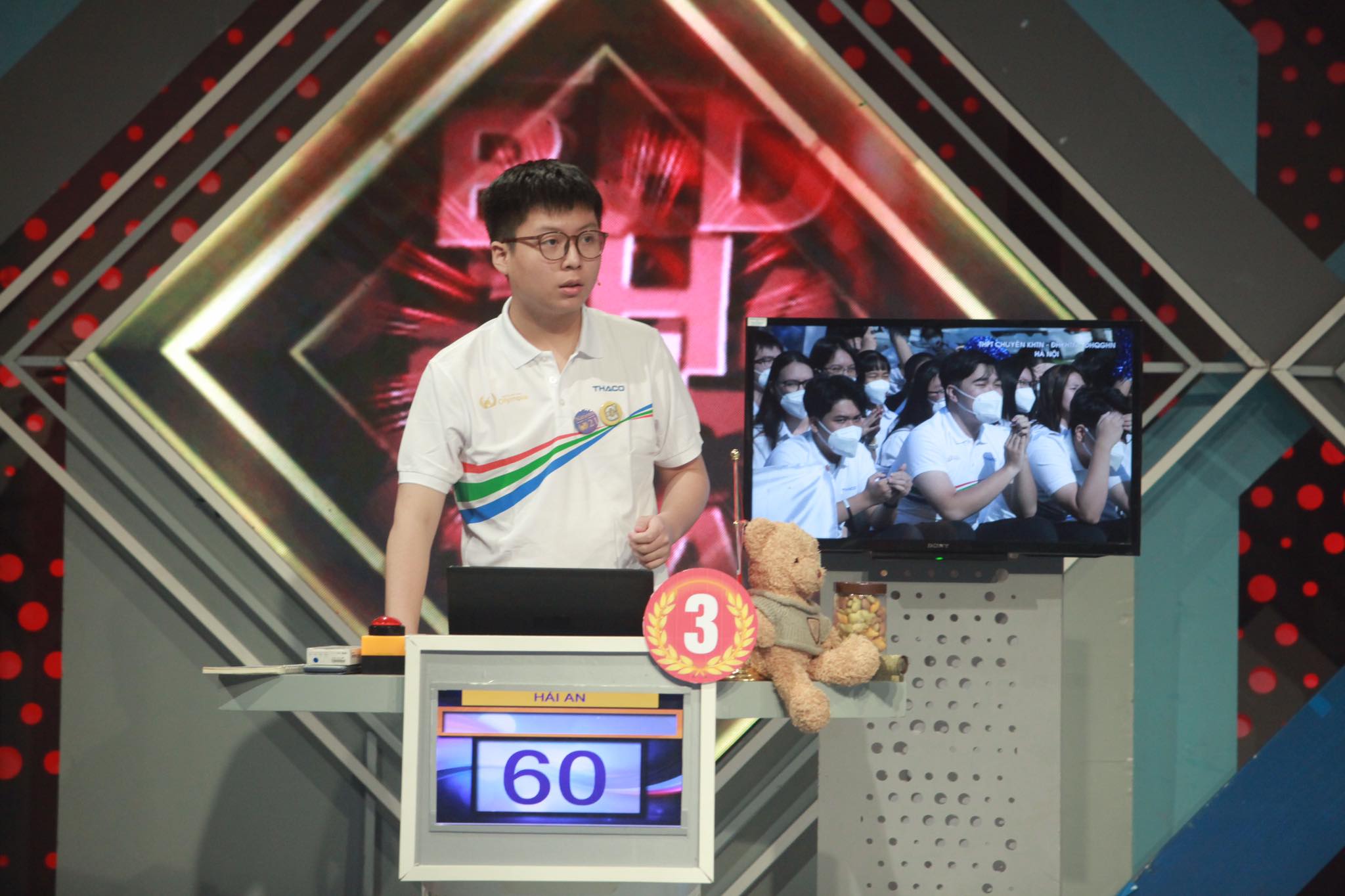 Chàng trai Quảng Ninh thi đấu xuất sắc, giành vòng nguyệt quế Olympia 2021 - 1