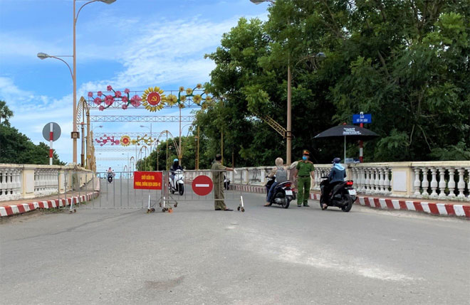 Chốt kiểm soát dịch trên địa bàn TP. Bạc Liêu.