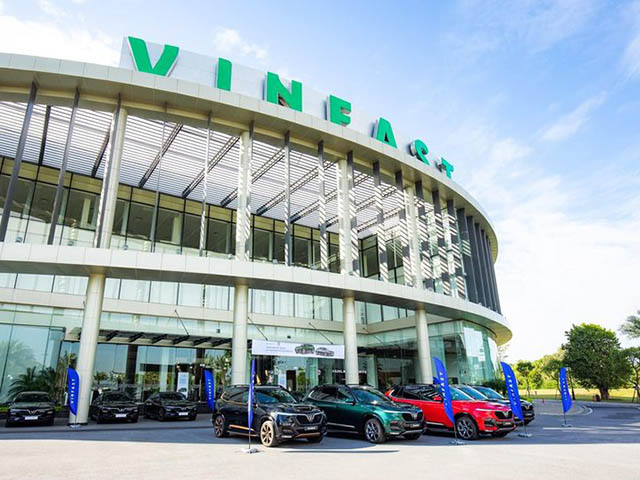 Ô tô - VinFast chính thức xuất khẩu lô xe ô tô đầu tiên sang Lào