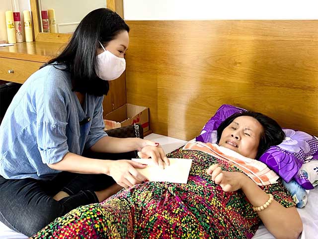 Đời sống Showbiz - "Á hậu Việt Nam 1994" kêu gọi hơn 400 triệu đồng giúp nghệ sĩ Hoàng Lan