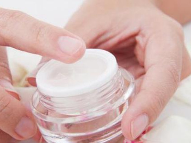 Làm đẹp - Những sai lầm phổ biến khi dưỡng ẩm mùa hanh khô
