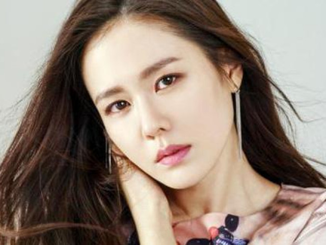 Làm đẹp - ‘Sao’ Hàn Quốc kiên định thế nào để sở hữu làn da trong veo?