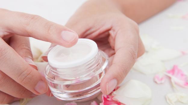 Chọn loại kem phù hợp với làn da của bạn là rất quan trọng.