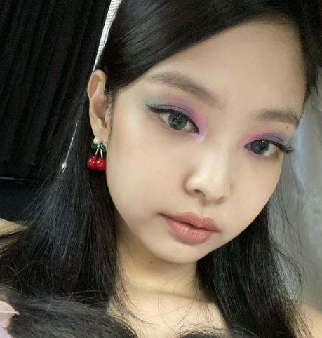 Jennie Blackpink tiết lộ câu 'thần chú' làm đẹp - 4
