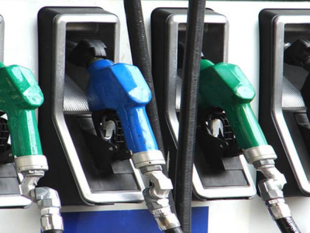 Thị trường - Tiêu dùng - Giá xăng tăng liên tục, lên đỉnh 7 năm qua: Đâu là giải pháp hạ nhiệt?