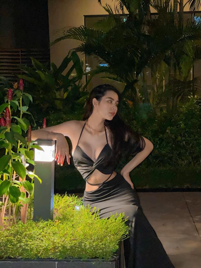 Chính vì điều này, Tường Vi luôn nhận được sự yêu mến của khán giả bởi sự giản dị, mộc mạc của mình.
