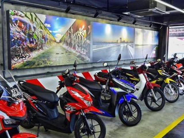 Thế giới xe - Xe máy 'gánh' tương lai của Honda