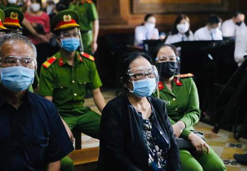Bị cáo Nguyễn Thành Tài và Dương Thị Bạch Diệp tại tòa