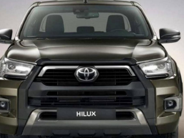 Tin tức ô tô - Toyota Hilux 2022 sắp ra mắt, giá từ 547 triệu đồng