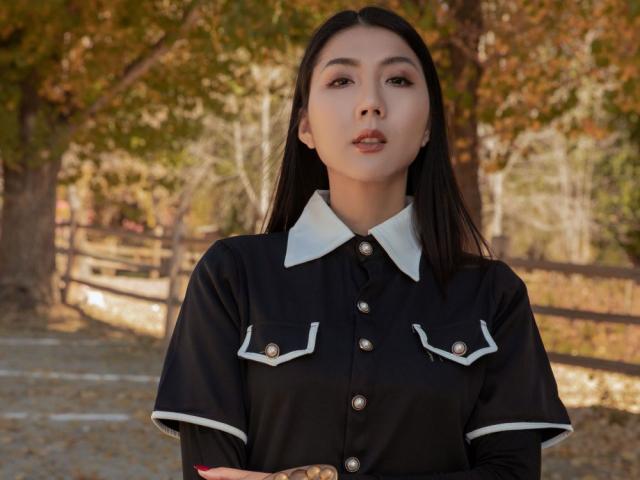 Thời trang - Cựu siêu mẫu Ngọc Quyên trở lại chụp thời trang tại Mỹ