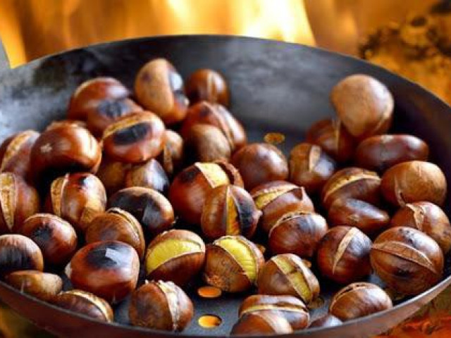 Sức khỏe đời sống - Những "đại kỵ" khi ăn hạt dẻ, cần biết để tránh rước bệnh vào thân