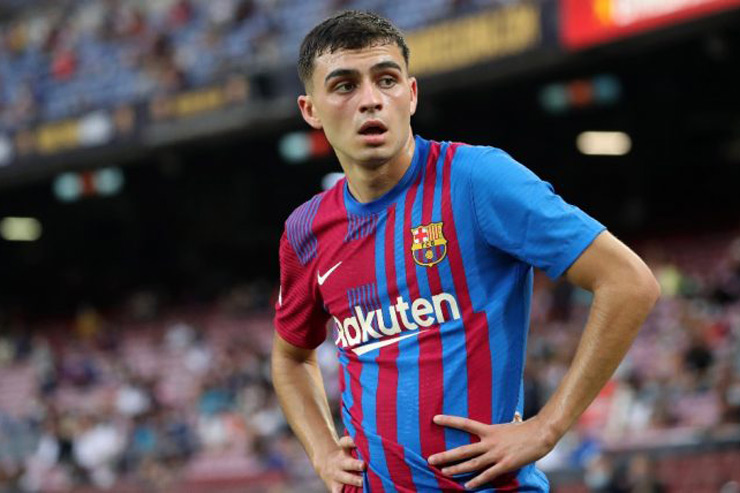 Pedri lại tái phát chấn thương