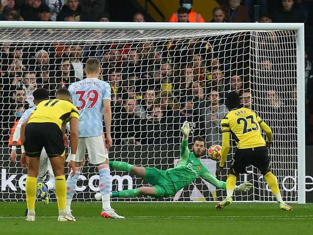 Bóng đá - De Gea giải cứu MU: Hai lần cản phá 11m liên tiếp, chữa lỗi cho Fernandes