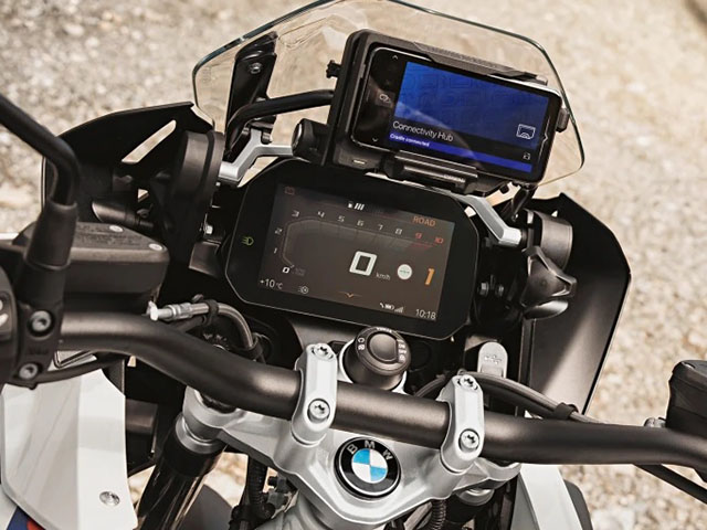 Thời trang Hi-tech - Tranh cãi "nảy lửa" giữa Apple và BMW về iPhone