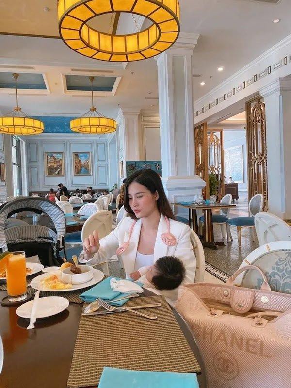 Ngỡ ngàng với cách sao Việt xài đồ hiệu, túi hàng chục triệu mà cứ như vài chục nghìn! - 3