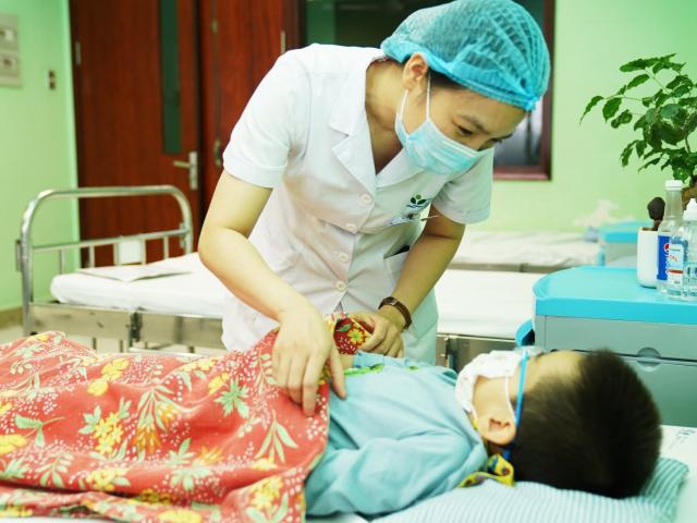 Sức khỏe đời sống - Bé trai có bộ phận sinh dục bất thường, cha mẹ cần chú ý điều này