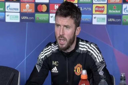 Họp báo cúp C1 Villarreal - MU: Carrick quyết thắng tri ân Solskjaer, Maguire nhận trách nhiệm