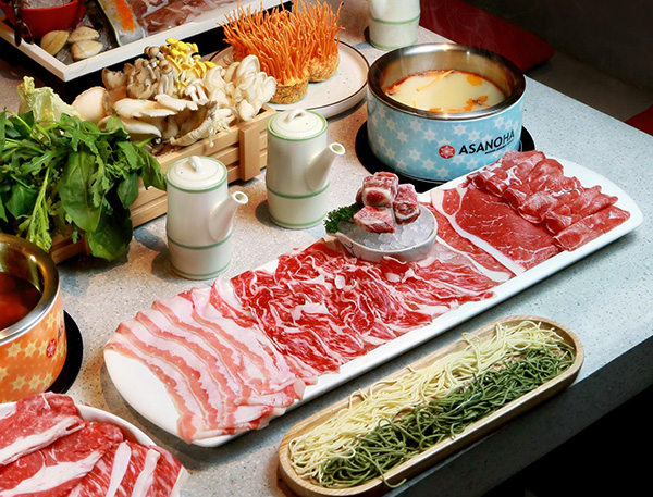 Trọn bộ nước lẩu Collagen, nấm Đông Trùng Hạ Thảo tươi, thịt bò Wagyu thượng hạng trong nồi lẩu Asanoha Nhật Bản - 5