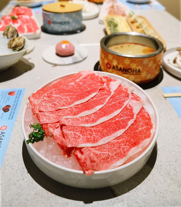Trọn bộ nước lẩu Collagen, nấm Đông Trùng Hạ Thảo tươi, thịt bò Wagyu thượng hạng trong nồi lẩu Asanoha Nhật Bản - 6