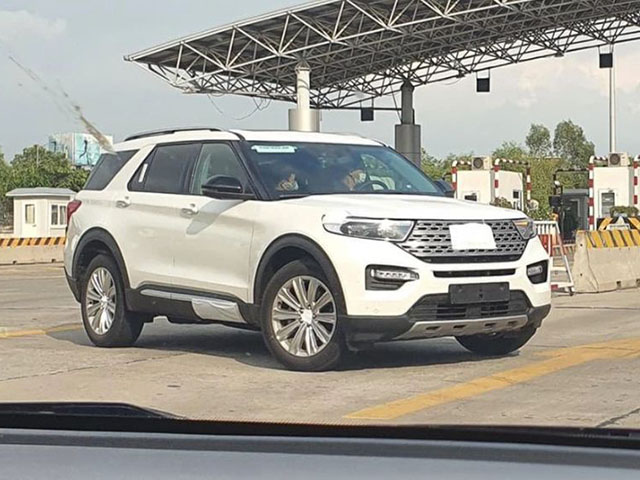 Tin tức ô tô - Ford Explorer 2022 chính hãng đầu tiên về Việt Nam, giá từ 2,2 tỷ đồng