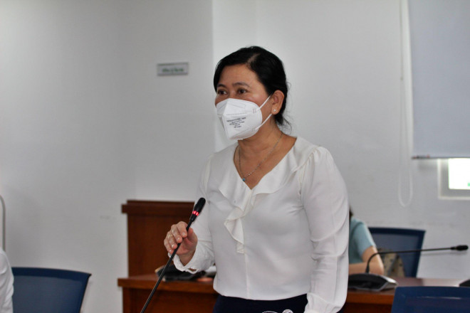 Bà Nguyễn Thị Huỳnh Mai, Chánh Văn phòng Sở Y tế TP HCM, thông tin tại buổi họp báo chiều 22-11