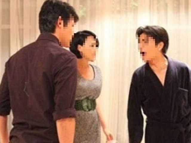 Thế giới - Chồng hai lần bắt gặp vợ vào khách sạn với cấp trên, tuyệt vọng làm một việc khiến ai nấy xót xa