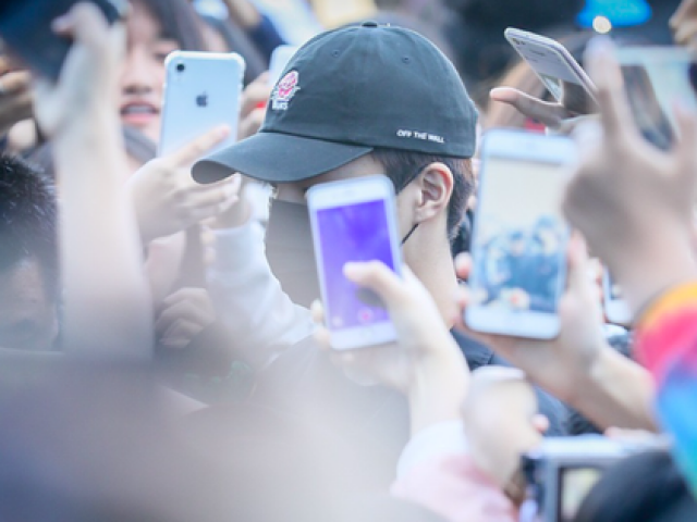 Thế giới - Trung Quốc chấn chỉnh văn hóa hâm mộ thần tượng 'lộn xộn'