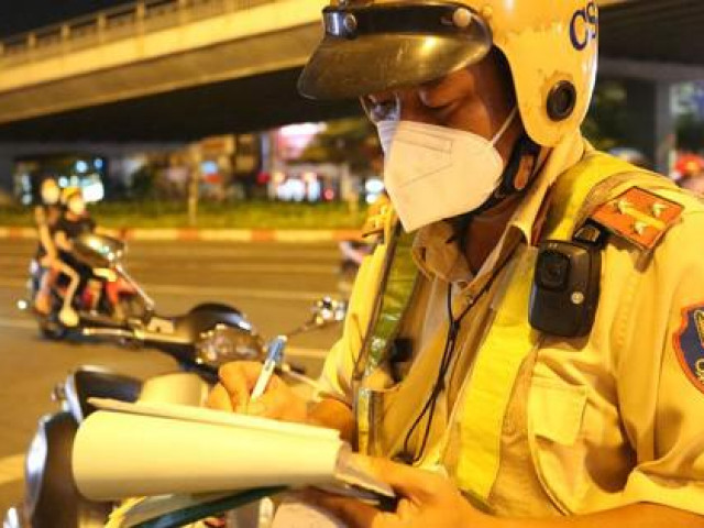 Tin tức trong ngày - Vì 3 lon bia, người đàn ông quê Ninh Thuận đứng như &quot;trời trồng&quot; ở quận Bình Thạnh