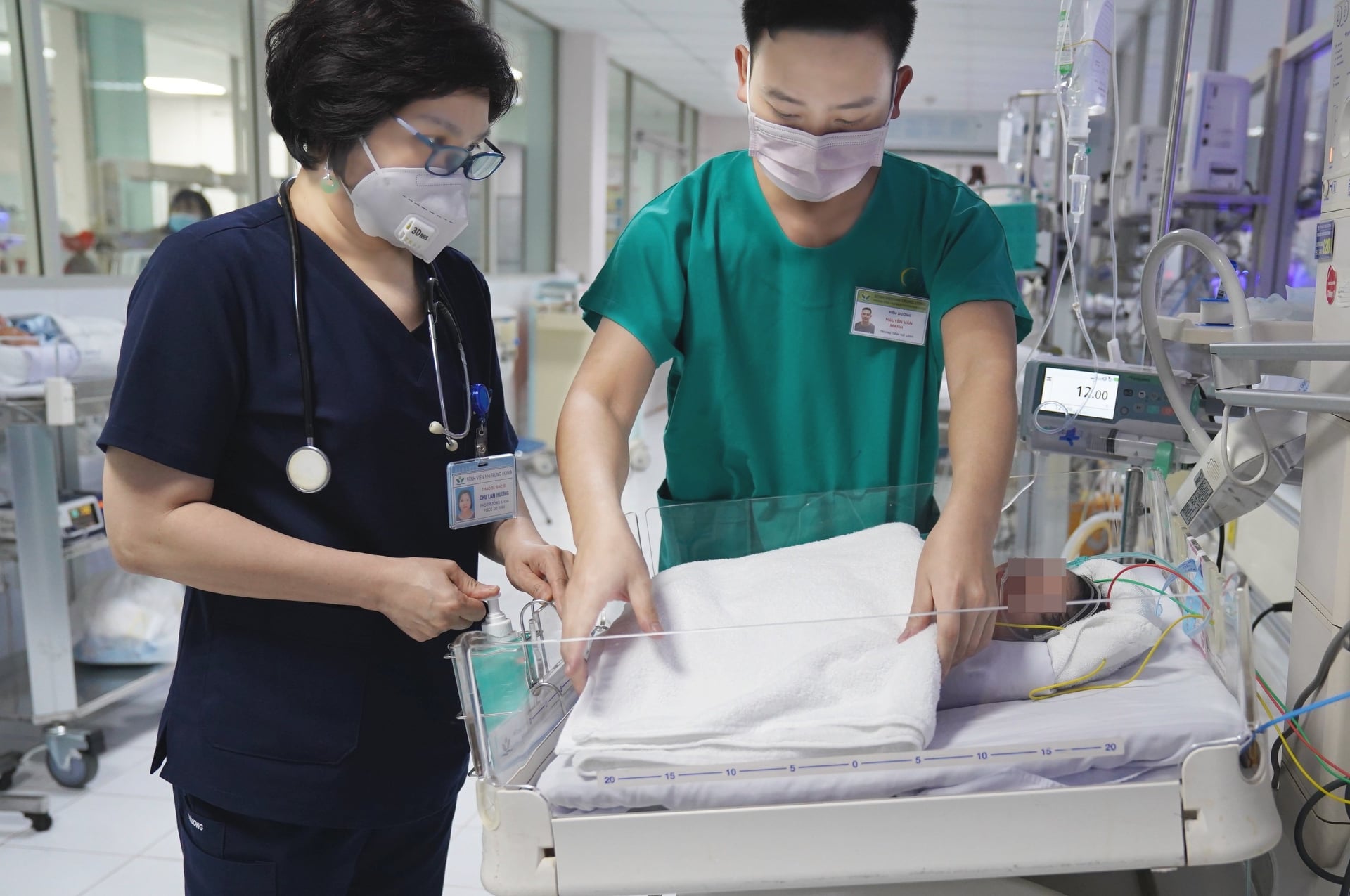 Bệnh nhi đang được điều trị tại bệnh viện.&nbsp;