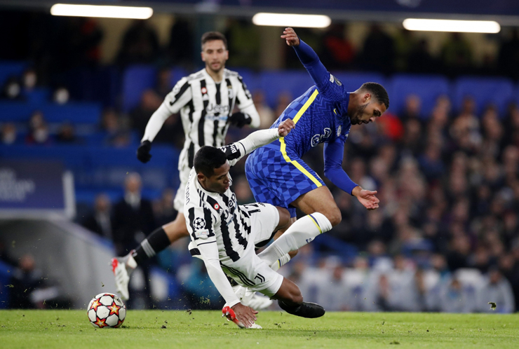 Chelsea có chiến thắng "4 sao" trước Juventus