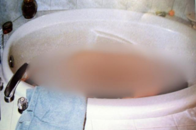 Tội ác của gã đàn ông muốn có cả vợ lẫn nhân tình: Người phụ nữ khỏa thân trong bồn tắm