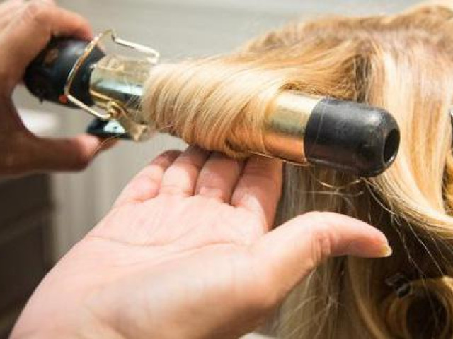 Làm đẹp - Để có mái tóc khỏe, cần tránh những sai lầm này