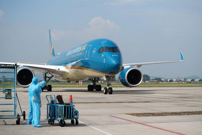 Các hãng hàng không Việt Nam sẵn sàng mở lại các đường bay quốc tế thường lệ. Ảnh: VIẾT LONG