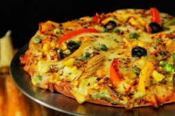 Kinh doanh - Những chiếc pizza giá chỉ dành cho đại gia &quot;vung tiền&quot;