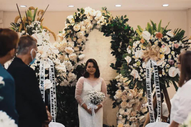 Cô dâu Gileen Gutierrez trong buổi lễ ngày 18-11. Ảnh: ABS-CBN