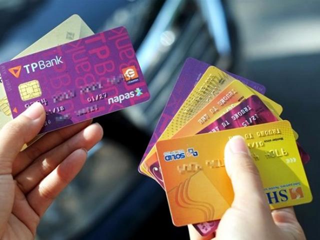 Kinh doanh - Nóng tuần qua: Nguyên nhân gì dẫn đến việc thẻ từ ATM bị "khai tử" sau ngày 31/12?