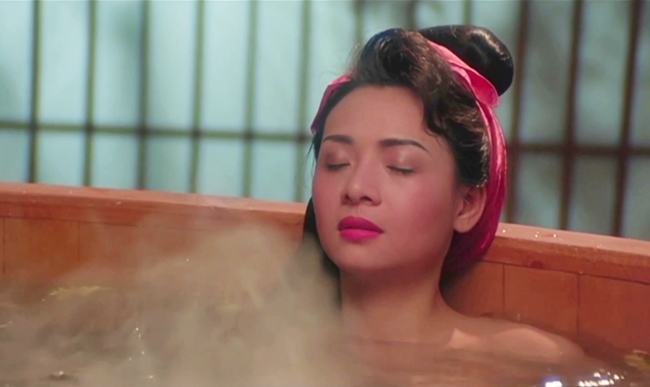 Cảnh tắm kinh điển của mỹ nhân họ Diệp trong Nhục bồ đoàn chi ngọc nữ tâm kinh (1991) từng được tái hiện lại trong bản phim 3D năm 2011.
