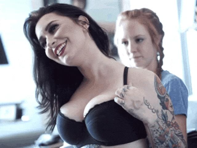 Tranh vui - Khi người đẹp khốn khổ với thứ "lợi thế" nhất của bản thân mình