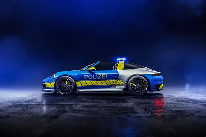 Porsche 911 Targa 4 độ khủng trở thành xe chuyên dụng cảnh sát - 3