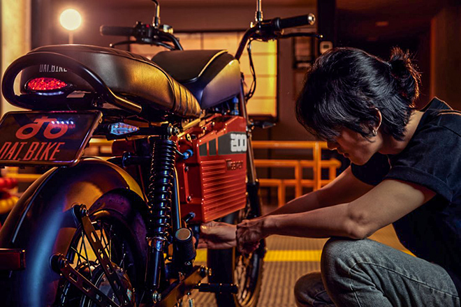 Xe máy điện Dat Bike có thể đi được 200km cho một lần sạc - 6