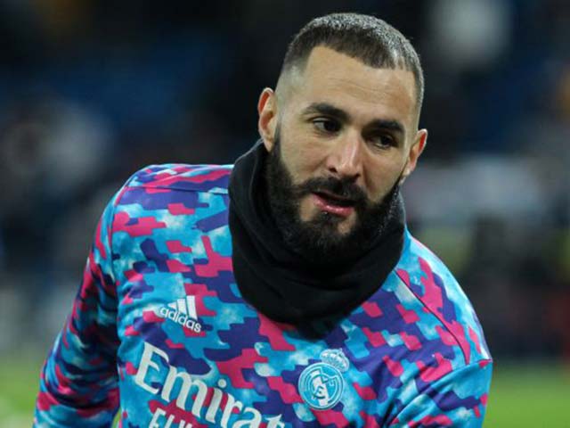 Bóng đá - Benzema phản ứng cay cú vì trượt top 3 QBV, Man City nhăm nhe gây sốc