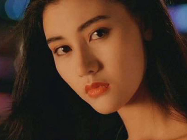 Làm đẹp - "Hoa hậu Hồng Kông đẹp nhất lịch sử" U60 vẫn quyến rũ khiến chồng tỷ phú si mê