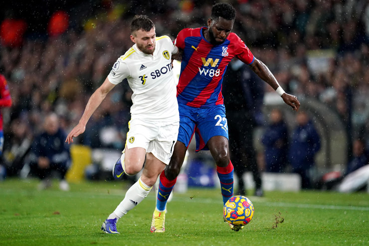 Đội bên thể hiện sự cân tài cân sức xuyên suốt trận đấu