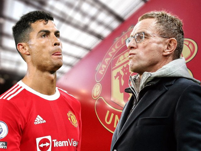 Bóng đá - Ronaldo lộ thống kê tệ nhất MU, nguy cơ bị "bố già" Rangnick loại