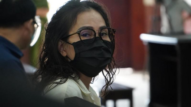 Bị cáo Thuý trước khi toà tuyên án.