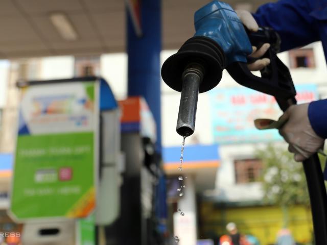 Thị trường - Tiêu dùng - Giá xăng dầu hôm nay 2/12: Tiếp tục tăng tốt bất chấp lo ngại biến thể mới Omicron