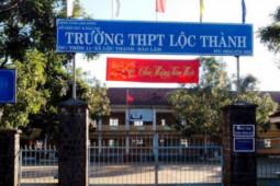 Bắt tạm giam 4 cô gái đánh nữ sinh lớp 11 tại Lâm Đồng