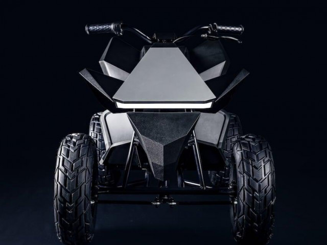 Thế giới xe - Tesla bất ngờ ra mắt mẫu xe địa hình chạy điện dành cho trẻ em