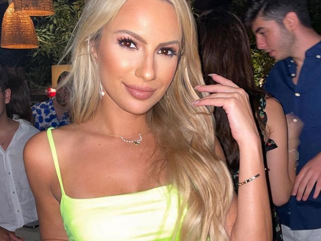 Bạn trẻ - Cuộc sống - Clip: Cô gái phát hiện bạn trai nói dối bằng cách nhìn vào đồng hồ Apple